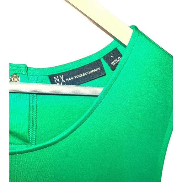 New York & Company Green Sleeveless Dress with Buttons – Size Large - Picture 3 of 6